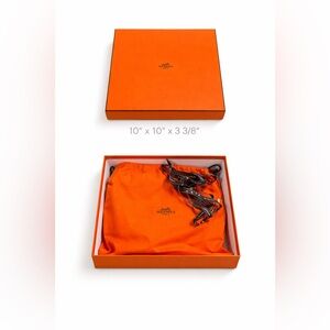 Hermes Orange Drawstring Gloves